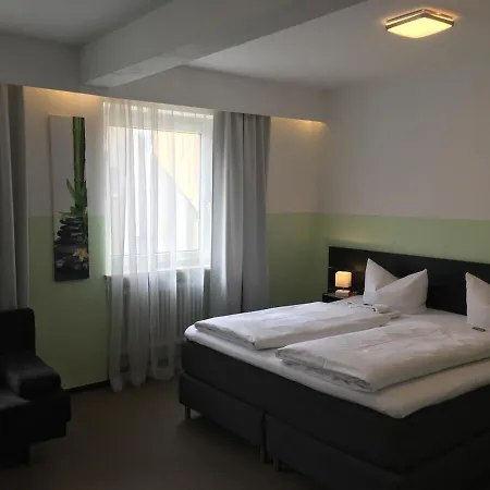 Hotell Goldener Falke