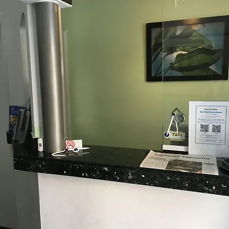 Hotell Goldener Falke