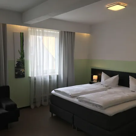 Hotell Goldener Falke