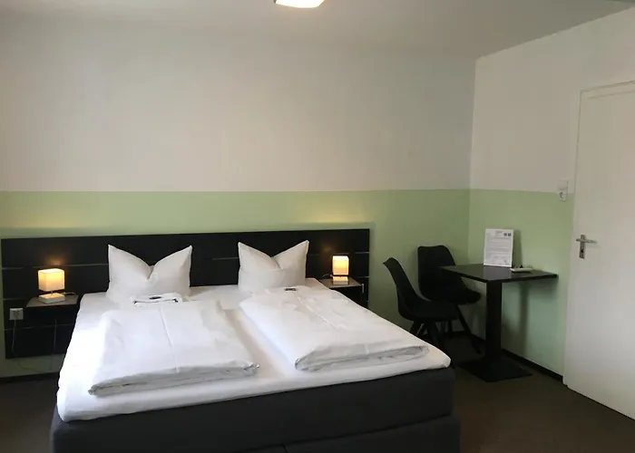 Goldener Falke Hotel 3*